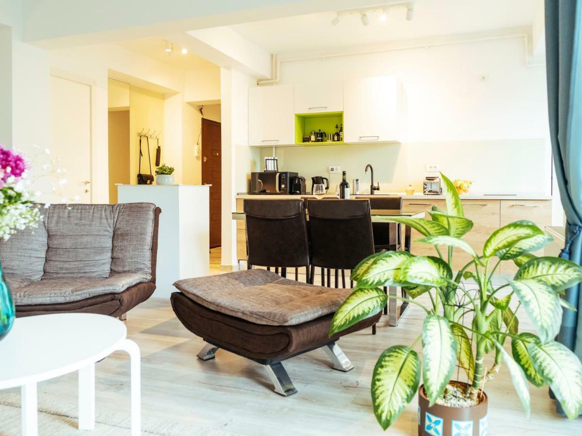 Bright And Spacious Central Apartment- Piata Amzei Bukares Bagian luar foto