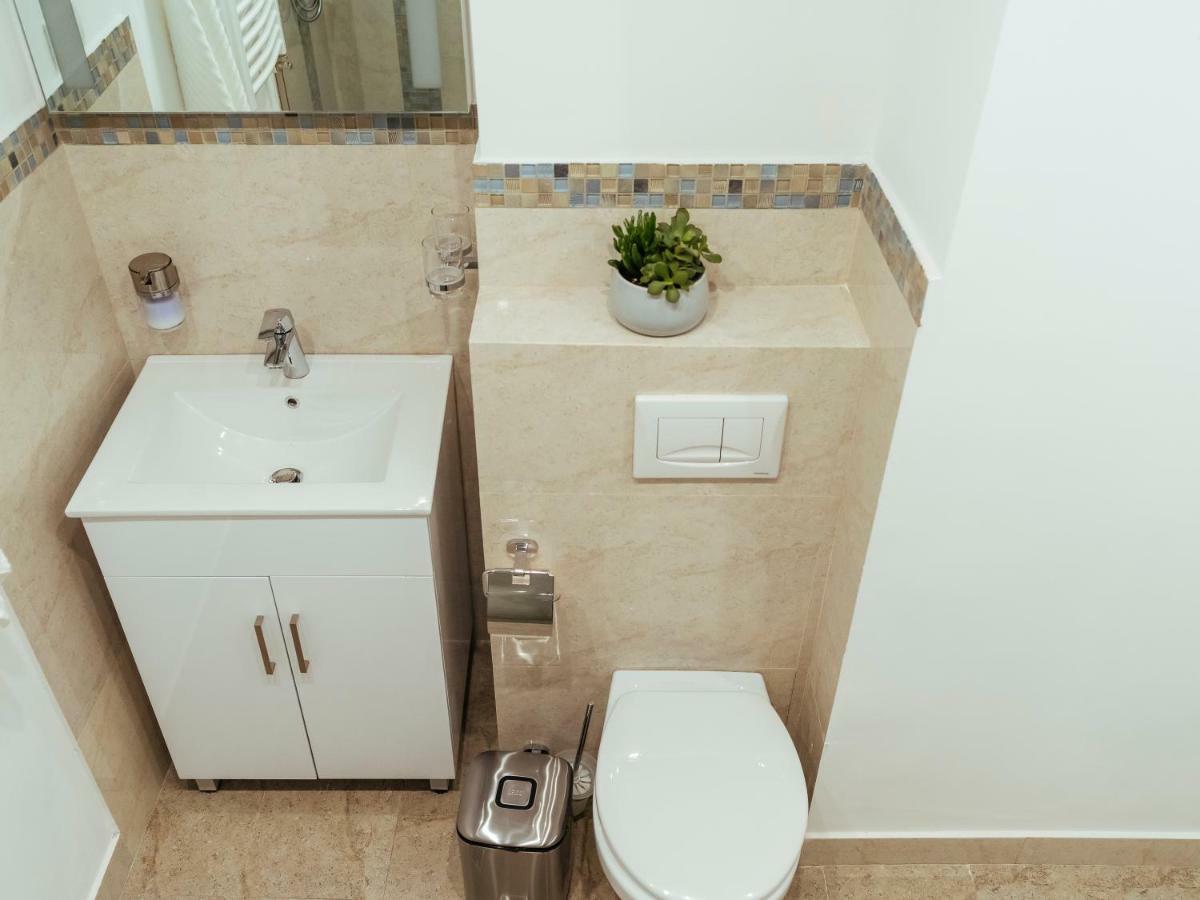 Bright And Spacious Central Apartment- Piata Amzei Bukares Bagian luar foto